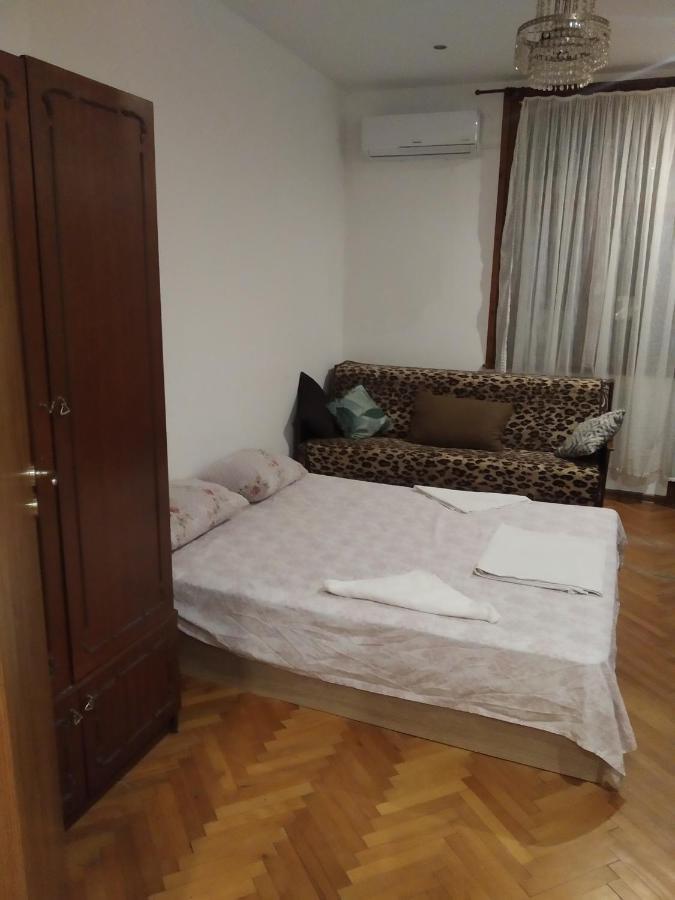 27 Юли 3 Бюджет Daire Varna Dış mekan fotoğraf